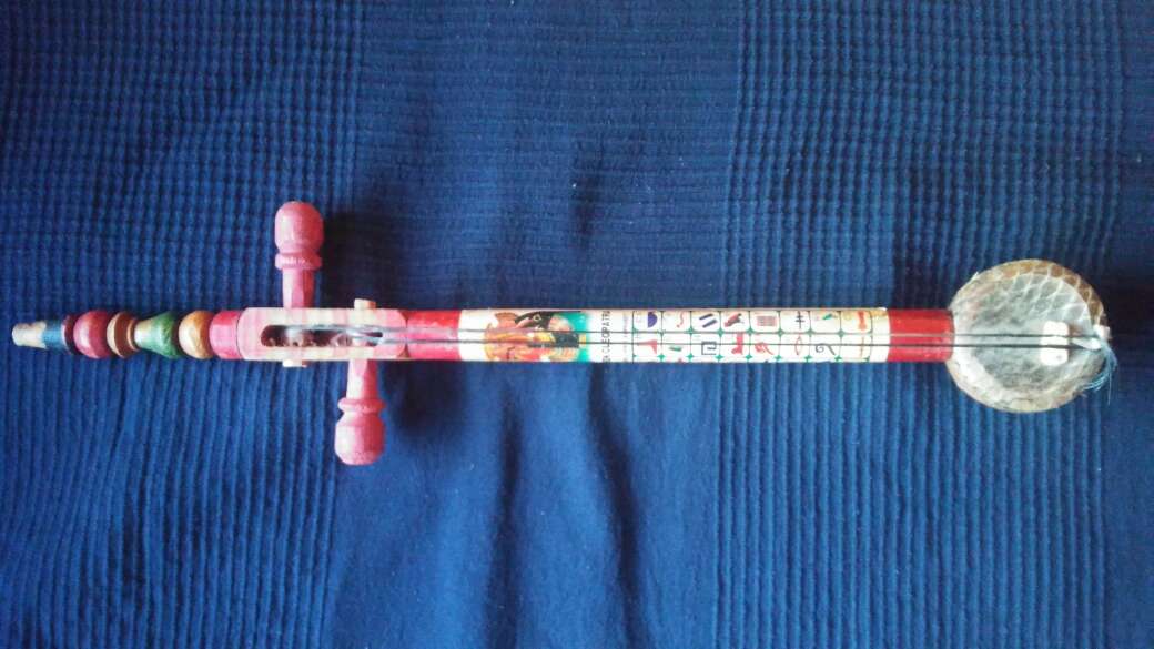 REGALO violín egipcio REGALO violín egipcio