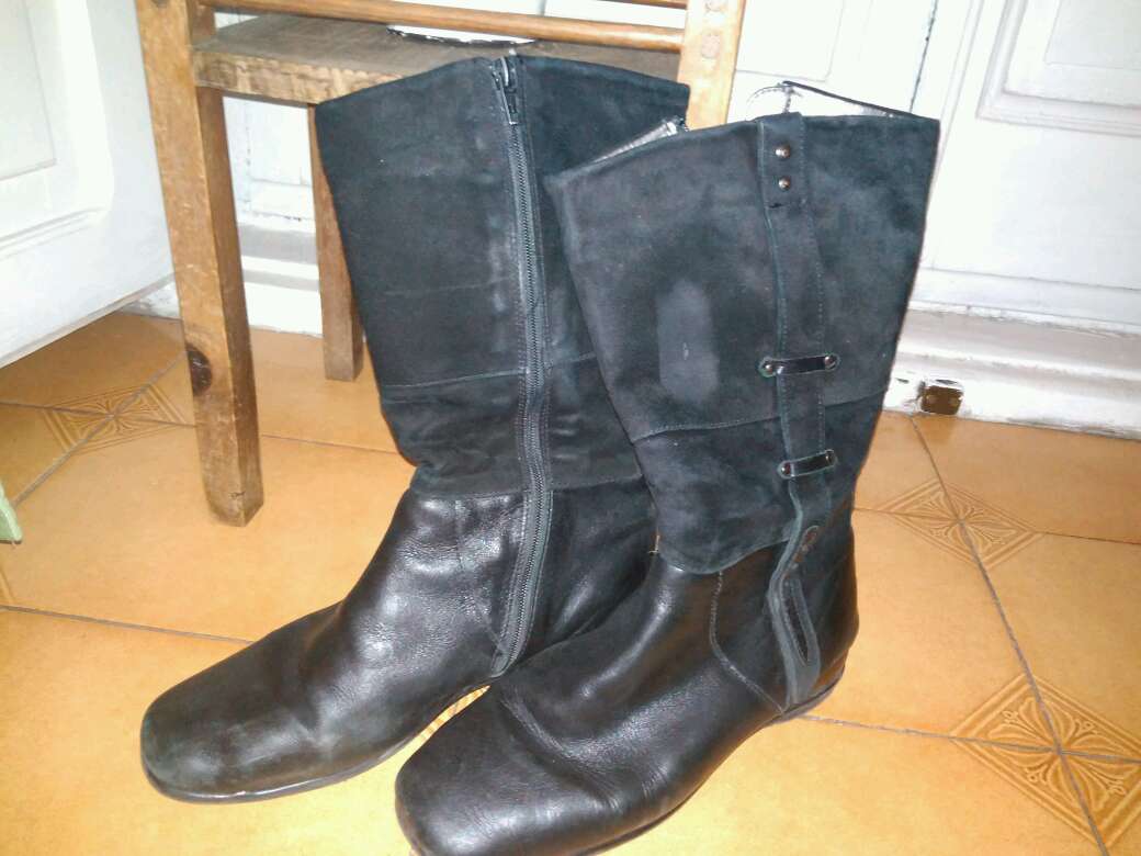 REGALO Botas de piel