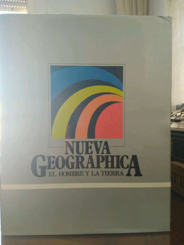REGALO Enciclopedia Nueva Geographica. El hombre y la tierra.  2