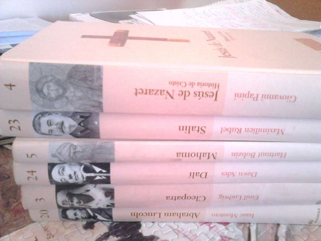 REGALO 6 tomos de biografías REGALO 6 tomos de biografías
