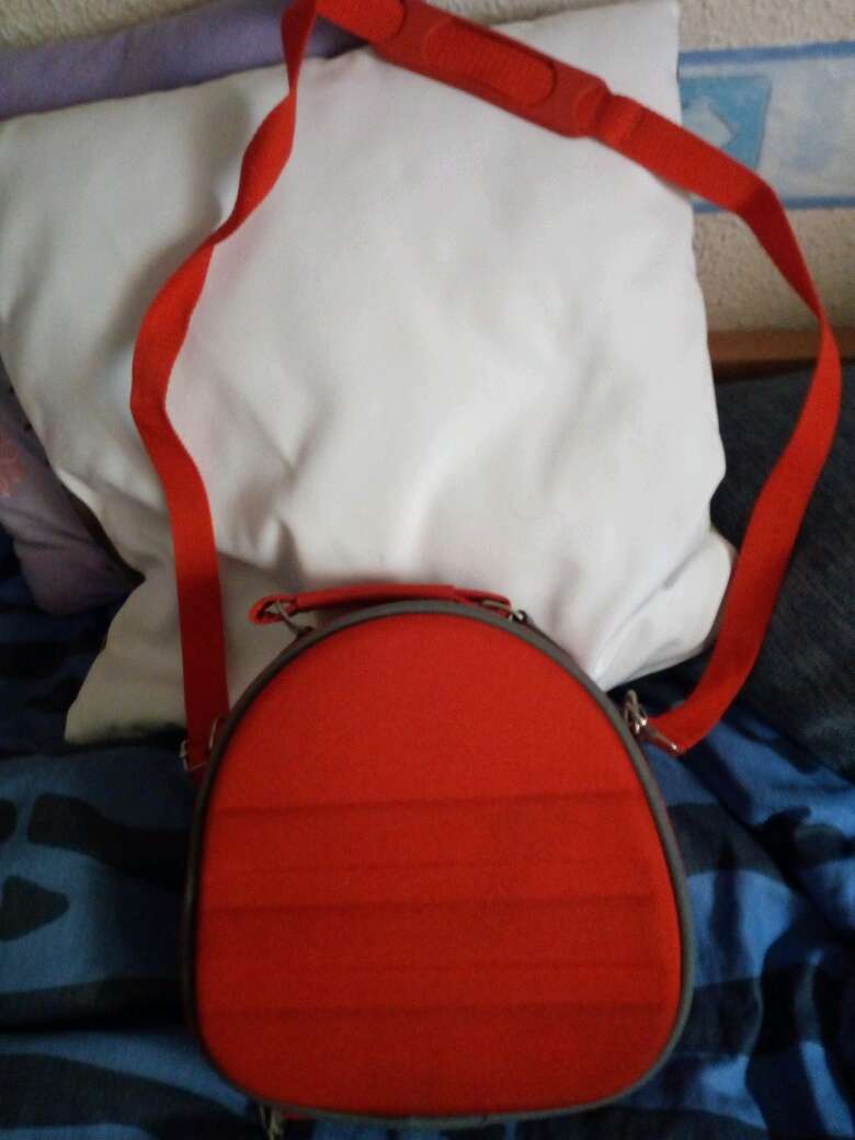 REGALO bolso bandolera rojo