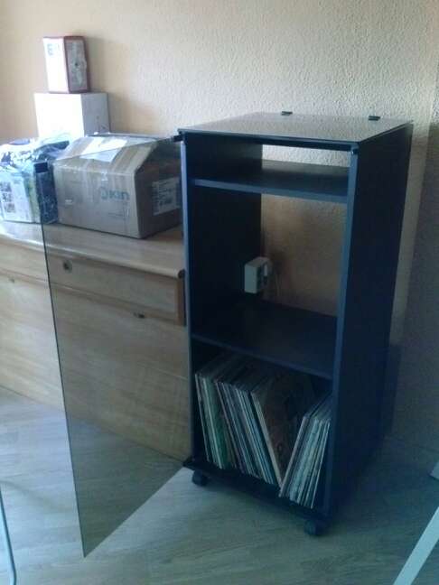 REGALO Mueble para equipo de musica
