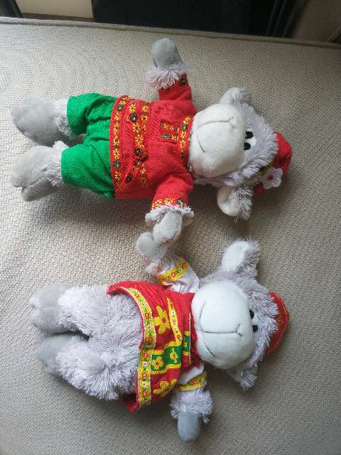 REGALO Dos peluches obeja REGALO Dos peluches obeja
