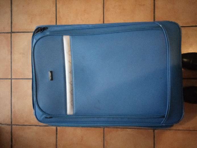 REGALO maleta grande de viaje REGALO maleta grande de viaje