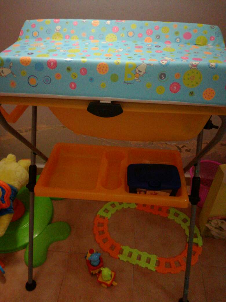 REGALO cambiador,baera beb