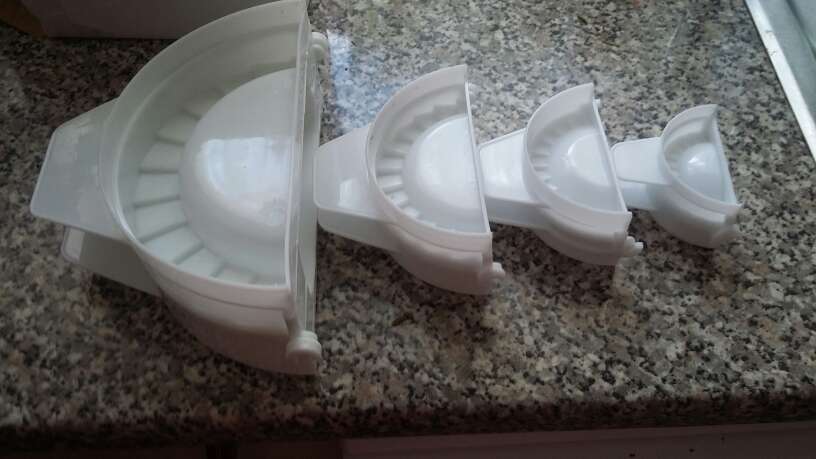 REGALO moldes de empanadillas y estufa elctrica  2