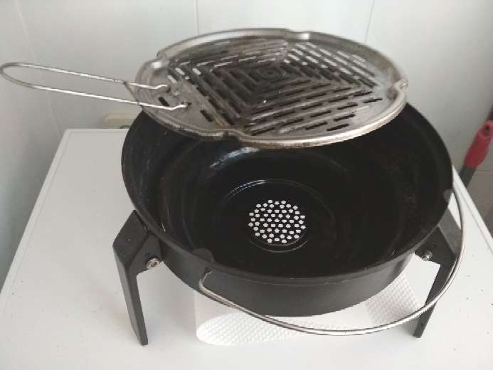 REGALO Barbacoa pequea portatil  2