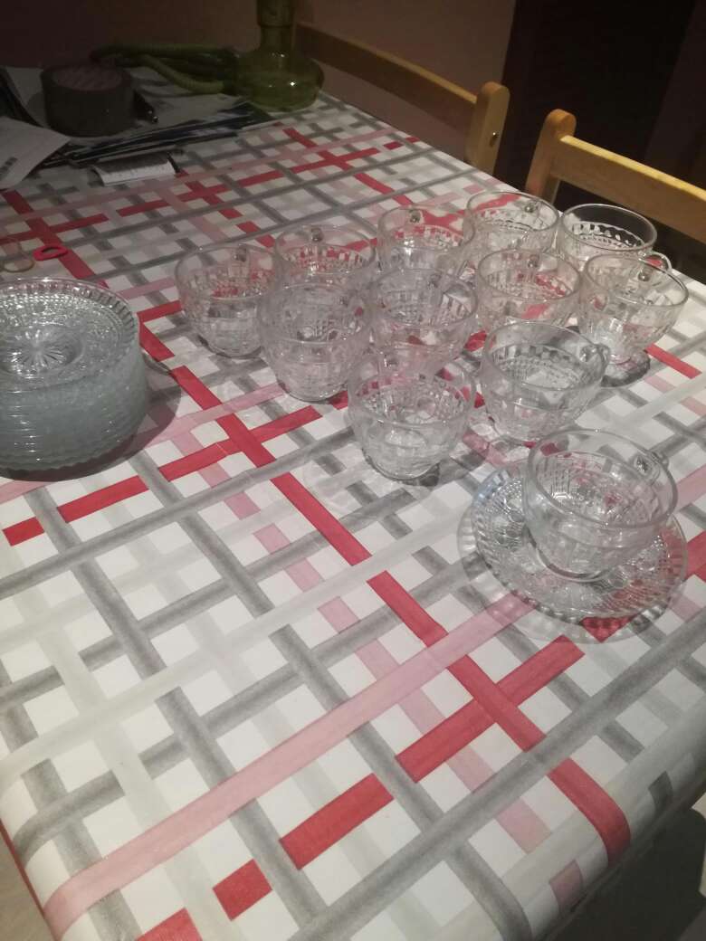 REGALO juego de 55 copas de cristal y juego de 12 tazas de cafe 2