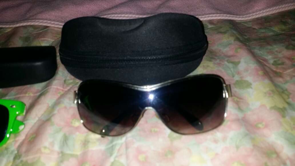 REGALO Gafas de sol  3