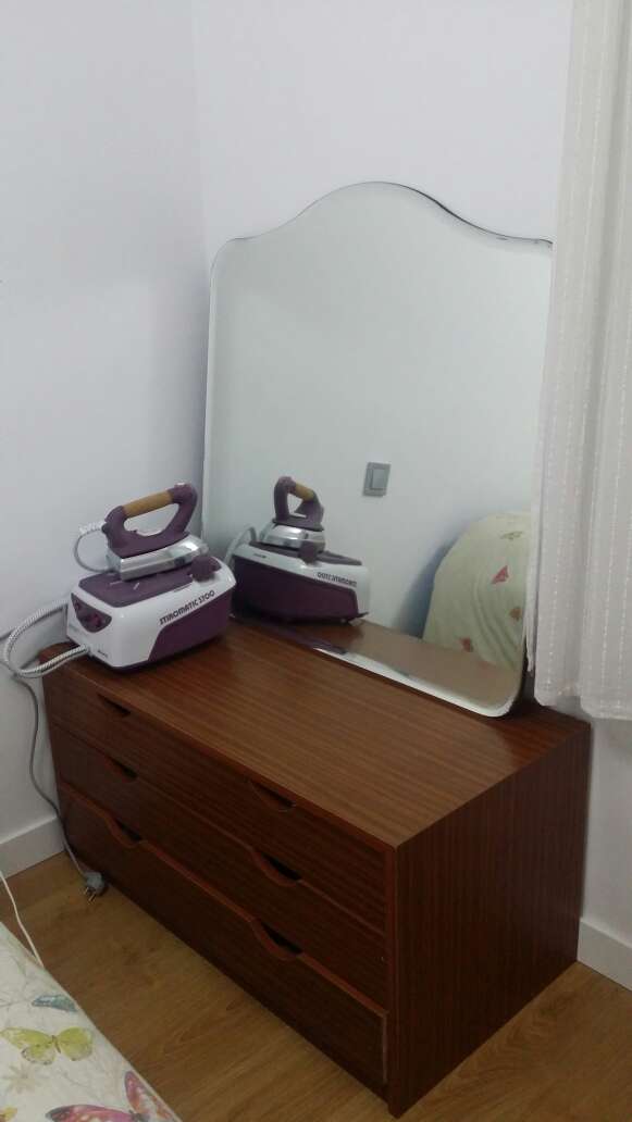 REGALO 3 sillas y cajonera  2