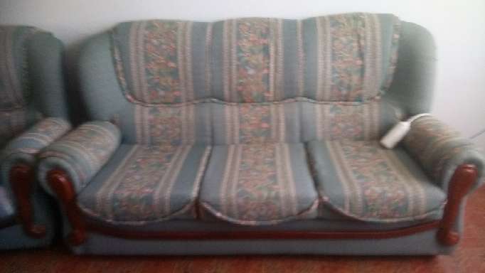 REGALO Sof y dos sillones  2
