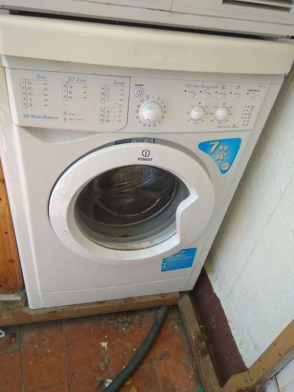 REGALO Lavadora Indesit 1