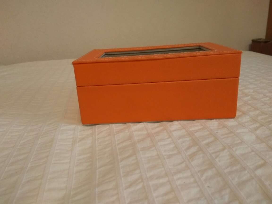 REGALO Joyero naranja + estuche 3