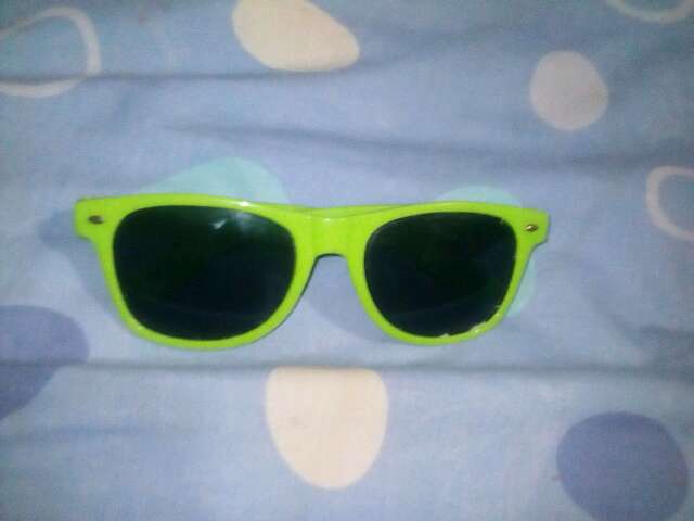 REGALO gafas de sol