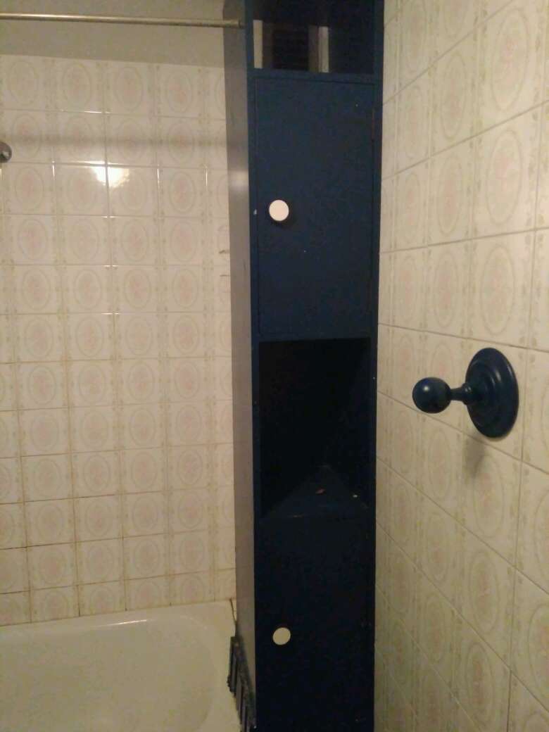 REGALO mobiliario de bao y espejo con focos 3