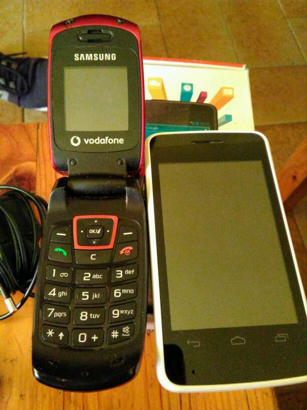 REGALO cargadres y moviles varios  4