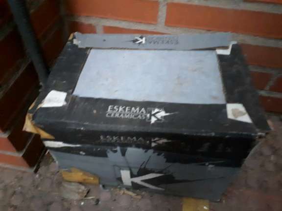REGALO caja de azulejos REGALO caja de azulejos
