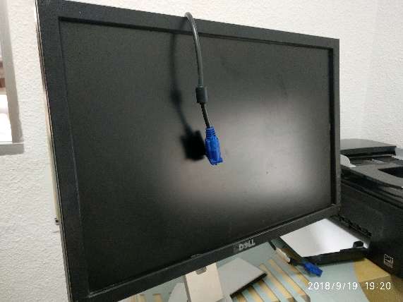 REGALO Monitor plano Dell 2