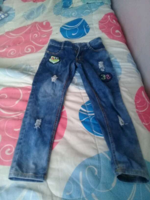 REGALO pantalon para niño de 5 a 7 años REGALO pantalon para niño de 5 a 7 años