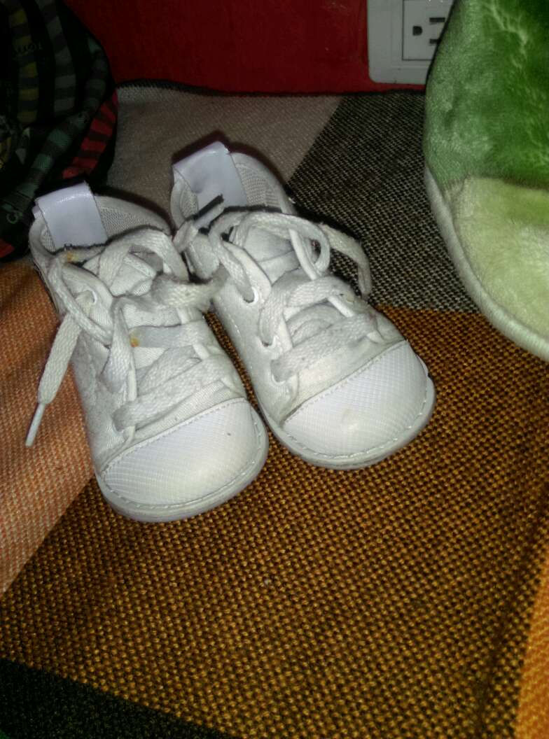 REGALO zapatos para bebe talla 20 2