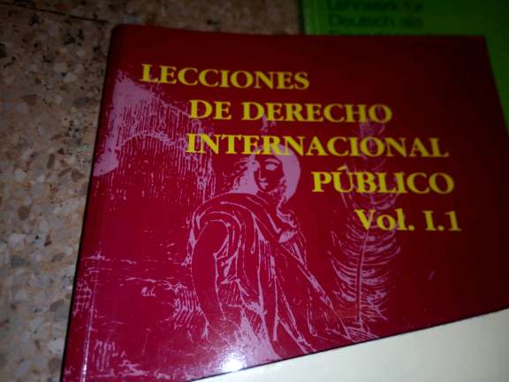 REGALO libros de derecho 2