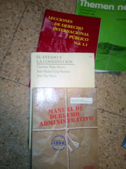 REGALO libros de derecho 1