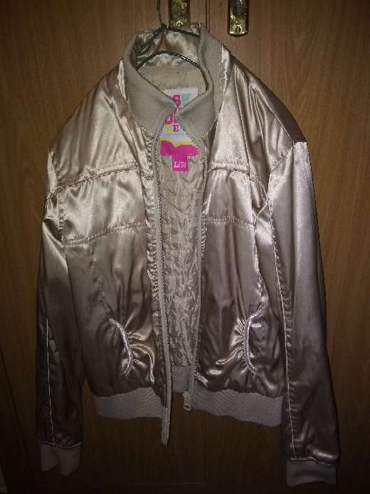 REGALO Chaqueta dorada talla M REGALO Chaqueta dorada talla M
