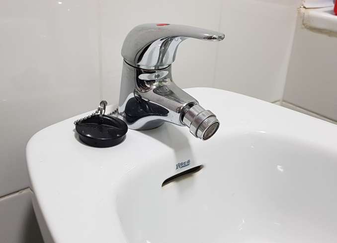 REGALO Inodora y Bid con grifo ROCA 4