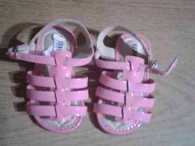 REGALO sandalias bebe