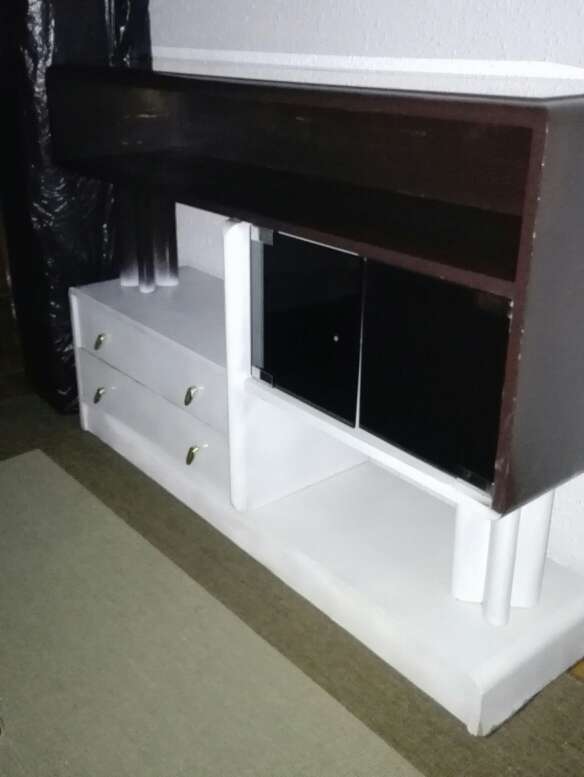 REGALO mueble de entrada recoger en coche si les interesa confirmar pero que lo quieran porque me dejan esperando gracias REGALO mueble de entrada recoger en coche si les interesa confirmar pero que lo quieran porque me dejan esperando gracias