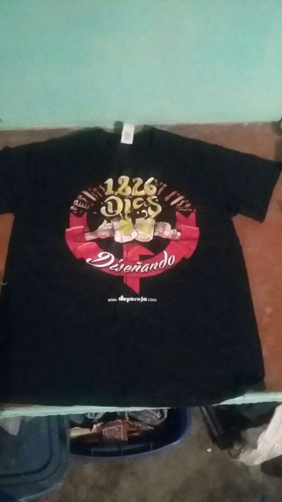 REGALO Camisa con estampado