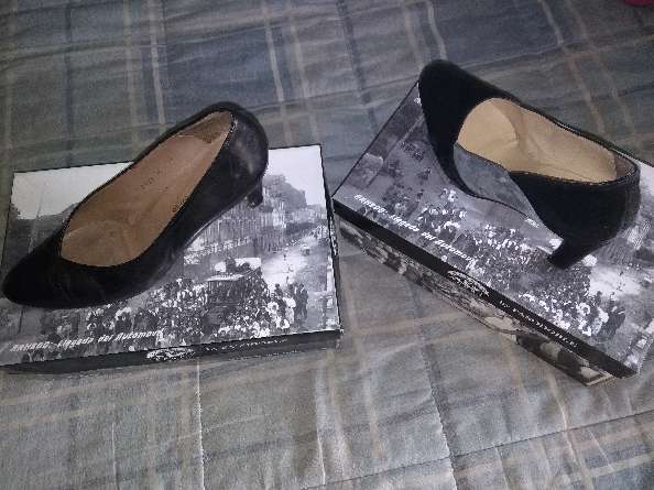 REGALO Zapatos tacon 38