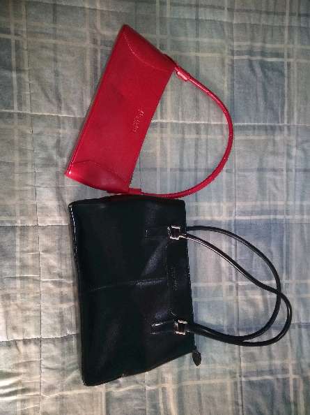REGALO Bolsos negro y rojo