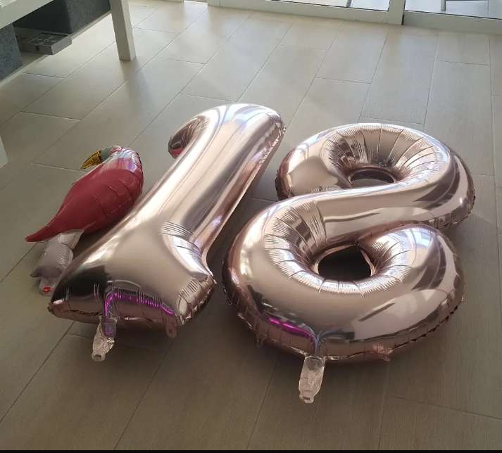 REGALO Globos 101 cm nmeros 1 y 8 y flamenco