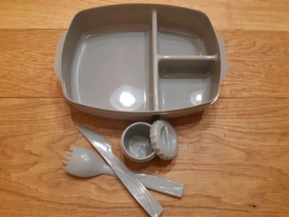 REGALO Tupper con cubiertos 2