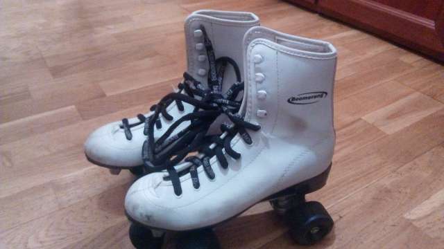 REGALO Patines de patinaje artstico 38