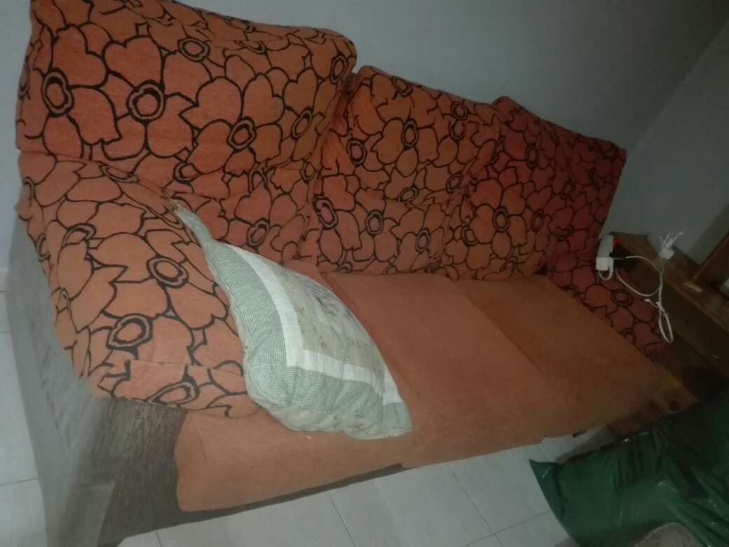 REGALO muebles, sofa 3