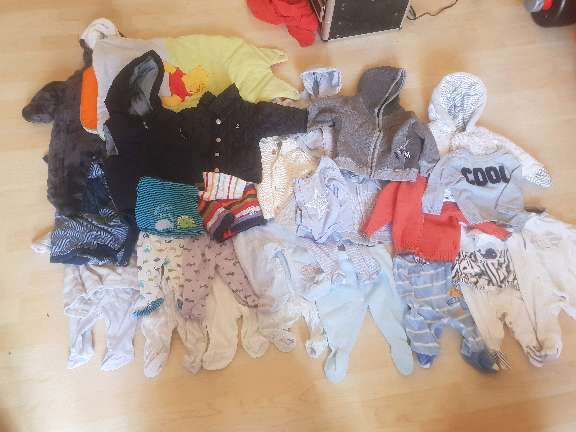 REGALO ropa y bambas bebe REGALO ropa y bambas bebe