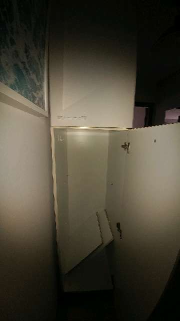 REGALO Mueble de cocina escobero 2