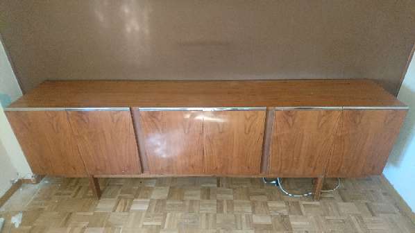 REGALO Mueble de madera 2