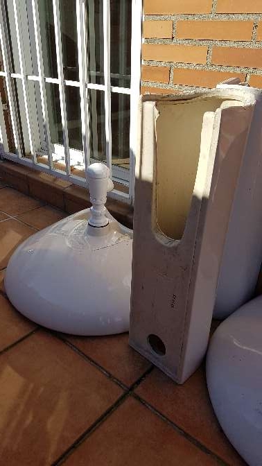 REGALO Lavabo de pie roca