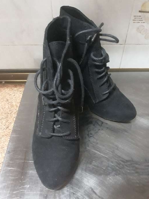 REGALO Zapatos cuña Bershka 39 REGALO Zapatos cuña Bershka 39