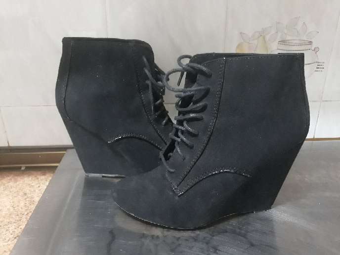 REGALO Zapatos cua Bershka 39 3
