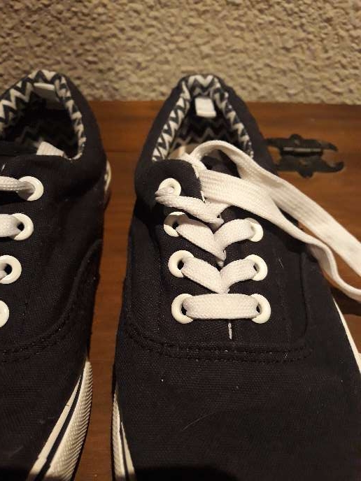 REGALO Zapatillas azul marino 38 RESERVADA  2