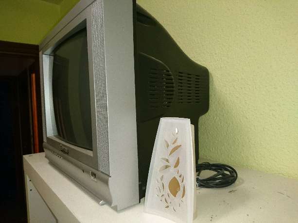 REGALO televisin de 14 pulgadas funciona perfectamente  2