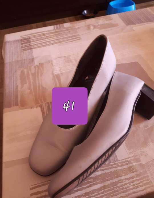 REGALO zapatos de mujer REGALO zapatos de mujer