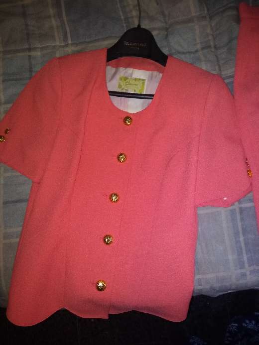 REGALO Traje M L color salmon 1