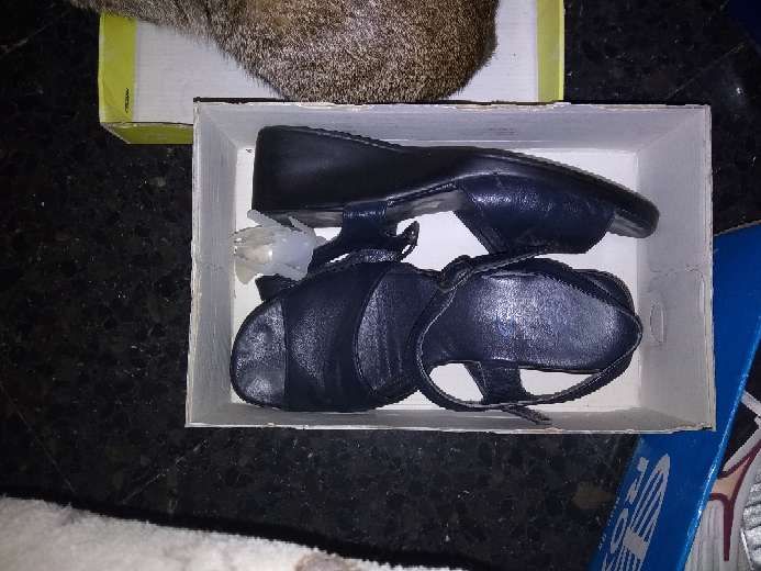 REGALO Calzado talla 39 3