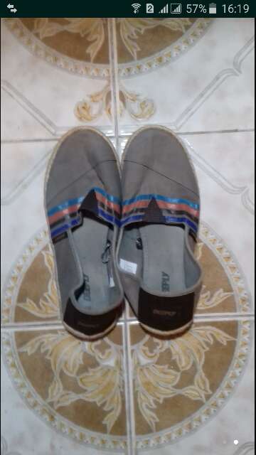 REGALO zapatillas talla 40-41 REGALO zapatillas talla 40-41