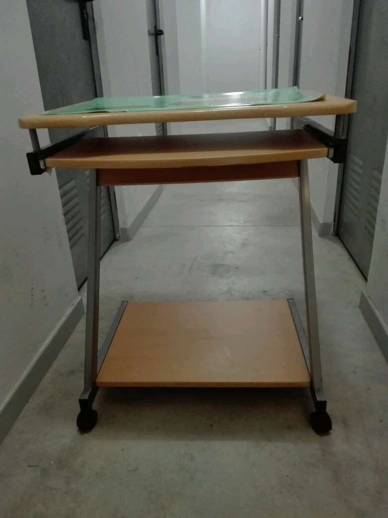 REGALO Mesa ordenador REGALO Mesa ordenador